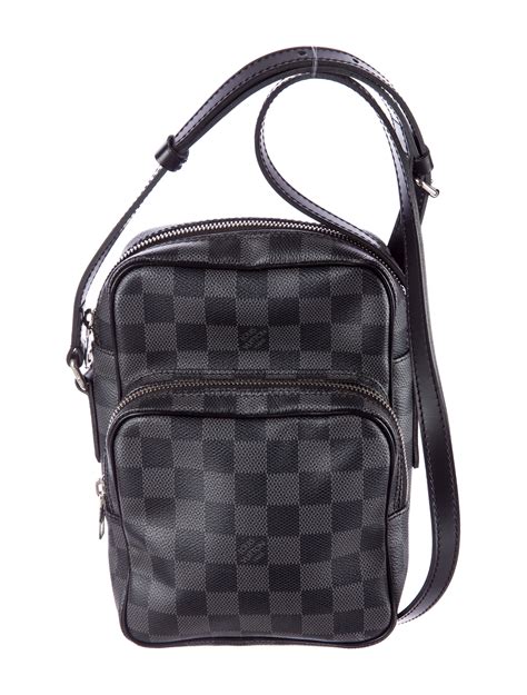 lv mens crossbody bag|louis vuitton messenger bag men's.